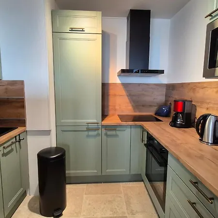 Les Vues De Lily- Apartment *